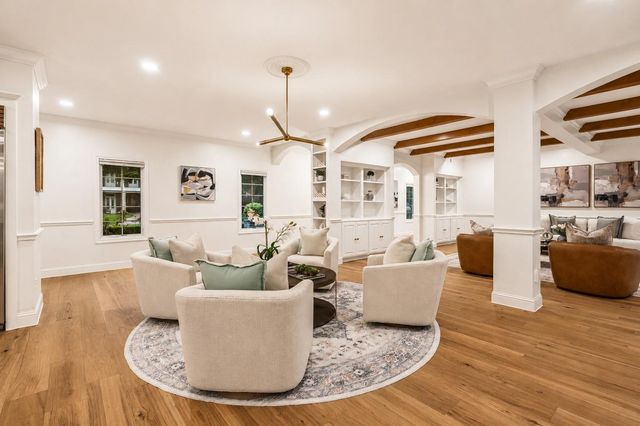 11407 Holidan Way, Hedwig Village, TX 77024