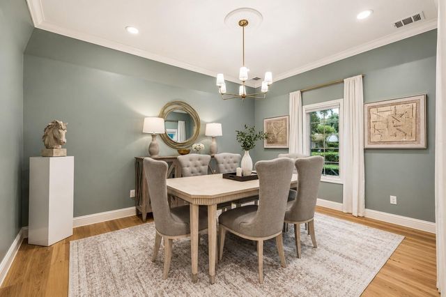 11407 Holidan Way, Hedwig Village, TX 77024