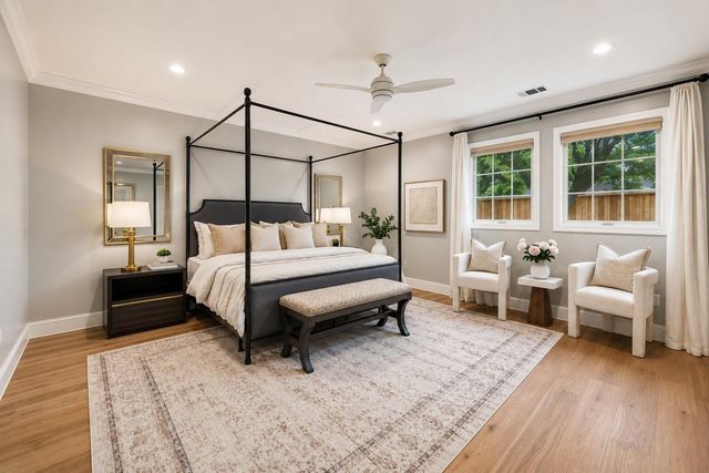 11407 Holidan Way, Hedwig Village, TX 77024