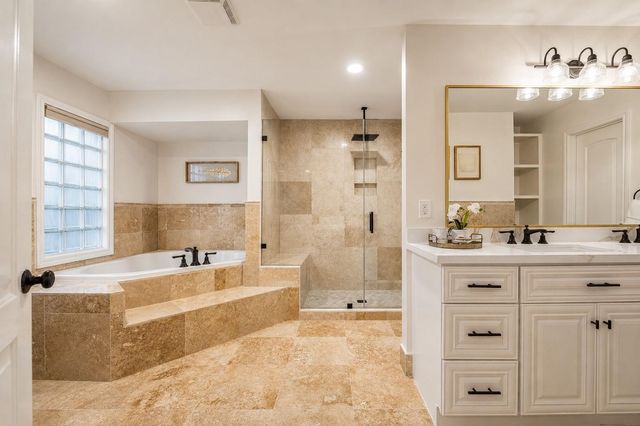 11407 Holidan Way, Hedwig Village, TX 77024