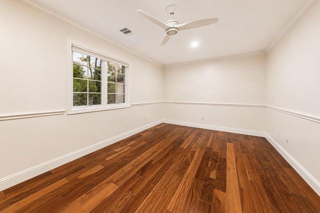 11407 Holidan Way, Hedwig Village, TX 77024