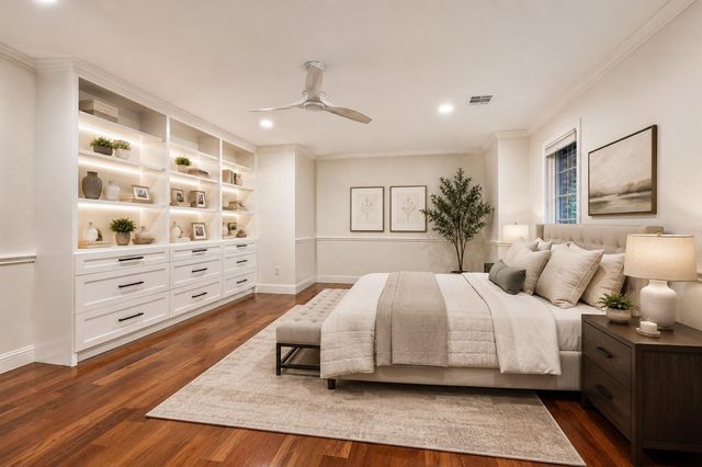 11407 Holidan Way, Hedwig Village, TX 77024