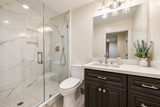 11407 Holidan Way, Hedwig Village, TX 77024