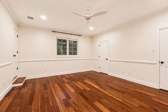 11407 Holidan Way, Hedwig Village, TX 77024