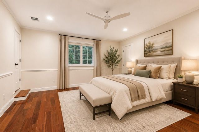 11407 Holidan Way, Hedwig Village, TX 77024