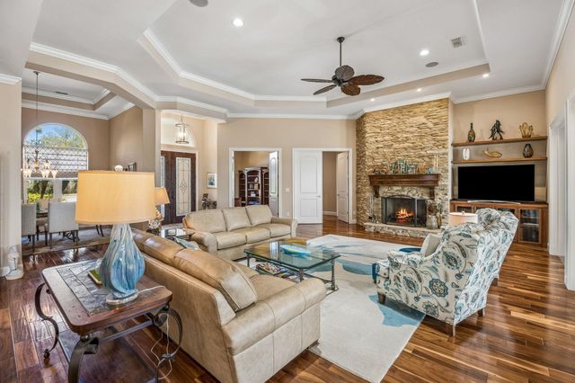 409 Lookout Point Dr, St Augustine, FL 32080