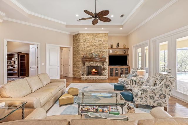 409 Lookout Point Dr, St Augustine, FL 32080