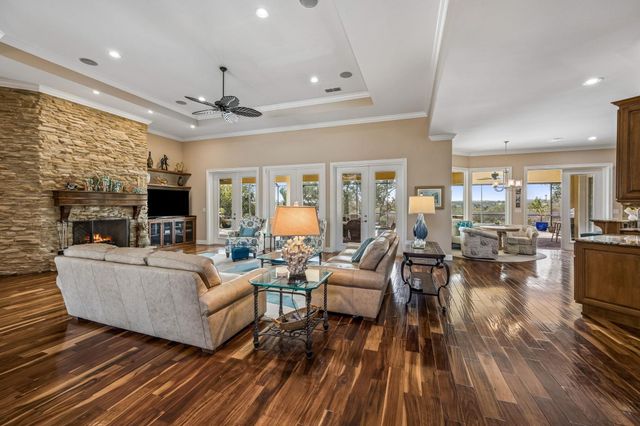 409 Lookout Point Dr, St Augustine, FL 32080