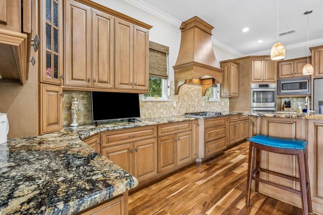 409 Lookout Point Dr, St Augustine, FL 32080