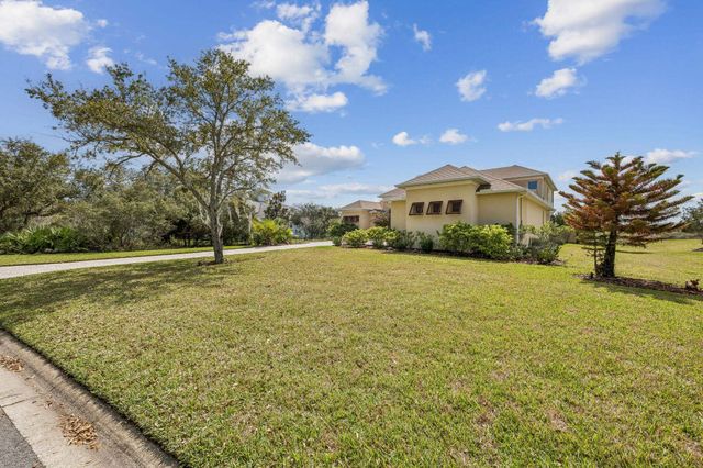 409 Lookout Point Dr, St Augustine, FL 32080
