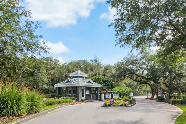 409 Lookout Point Dr, St Augustine, FL 32080
