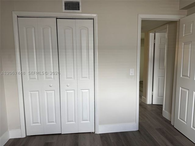 1345 W 28th St 5, Hialeah, FL 33010