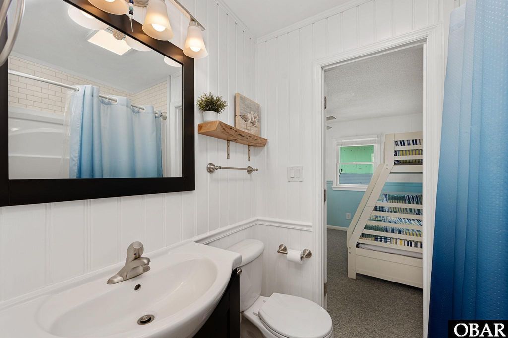 Image 26 of property listing at 218 E Altoona Street, Nags Head, NC 27959