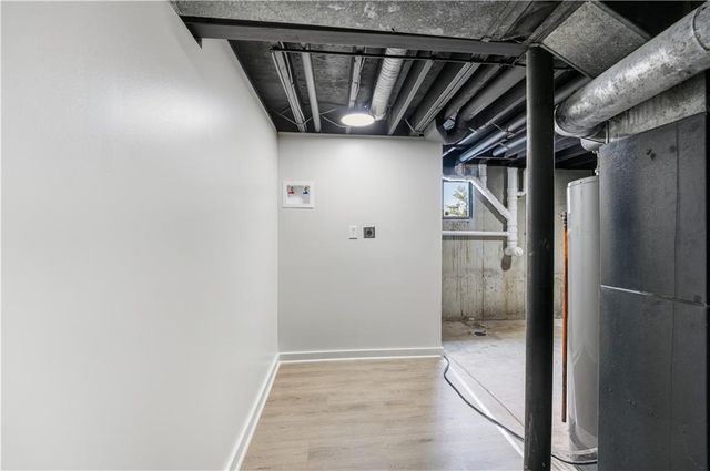 4005 NW 52nd Street, Riverside, MO 64150