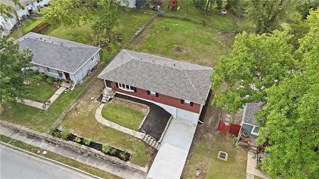 4005 NW 52nd Street, Riverside, MO 64150