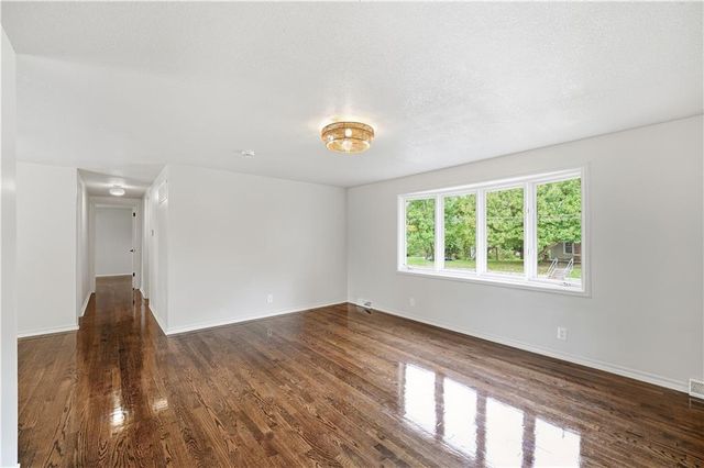 4005 NW 52nd Street, Riverside, MO 64150