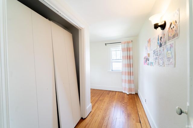 207 E John Street, Nappanee, IN 46550