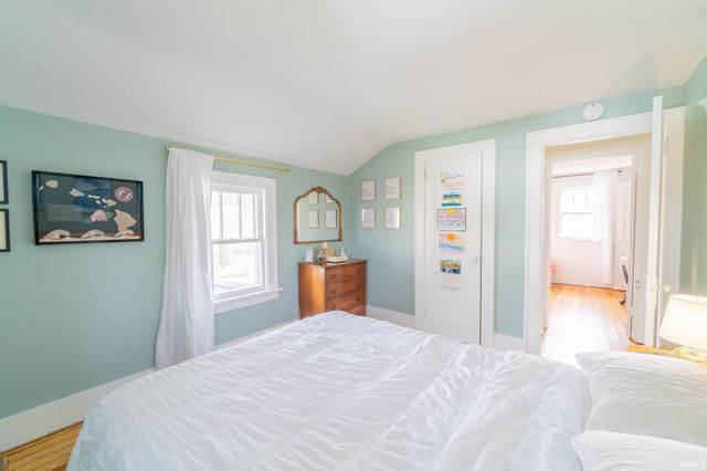 207 E John Street, Nappanee, IN 46550