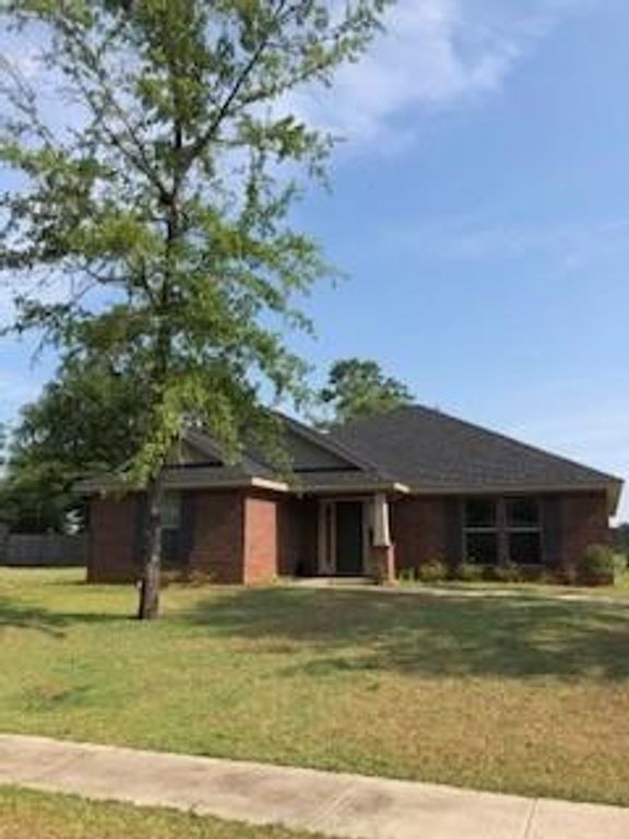 8569 Collie Court, Semmes, AL 36575