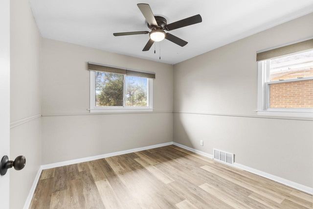 4218 N 71st STREET, Milwaukee, WI 53216