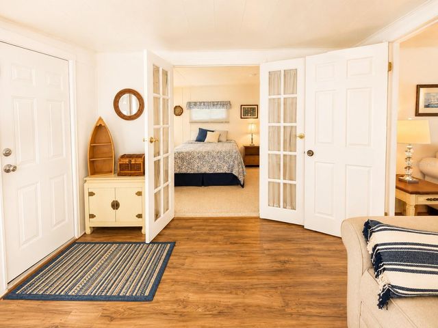 6921 MARLIN LANE, Bradenton, FL 34207