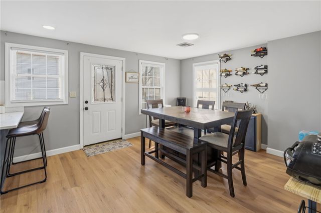 135 Seamans Street 1, Providence, RI 02908