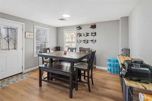 135 Seamans Street 1, Providence, RI 02908