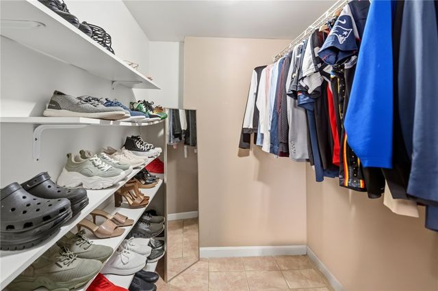 135 Seamans Street 1, Providence, RI 02908