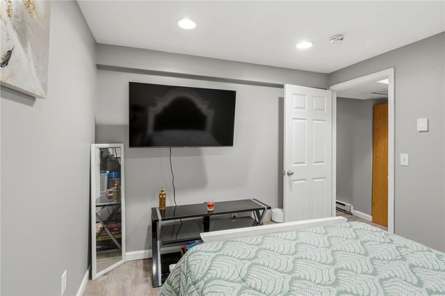 135 Seamans Street 1, Providence, RI 02908