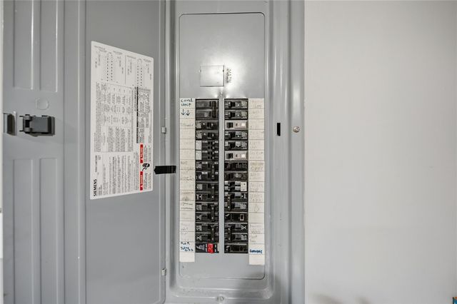 135 Seamans Street 1, Providence, RI 02908