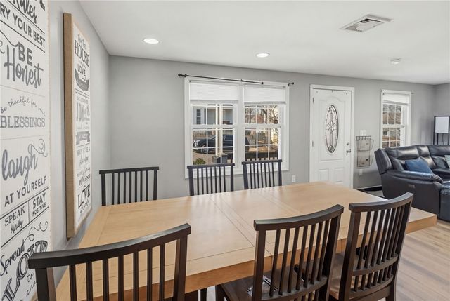 135 Seamans Street 1, Providence, RI 02908