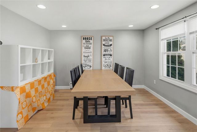 135 Seamans Street 1, Providence, RI 02908