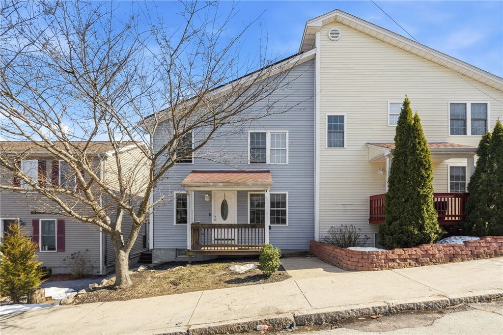 135 Seamans Street 1, Providence, RI 02908