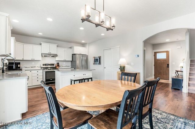6062 W Lofty Ridge St, Rathdrum, ID 83858