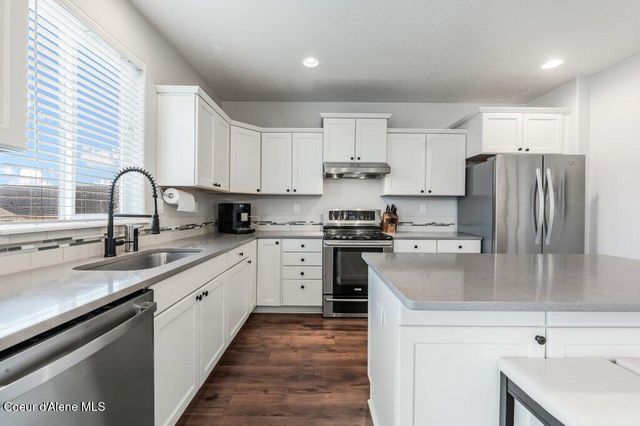 6062 W Lofty Ridge St, Rathdrum, ID 83858