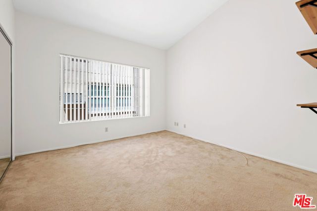 607 N Rossmore Avenue 205, Los Angeles, CA 90004