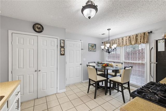 914 Wenham Lane, Lawrenceville, GA 30044