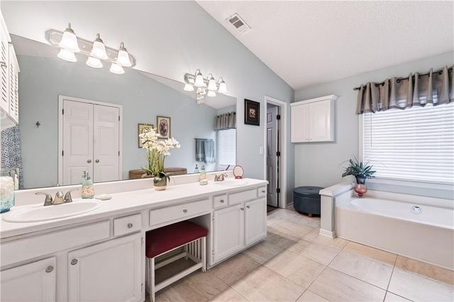 914 Wenham Lane, Lawrenceville, GA 30044