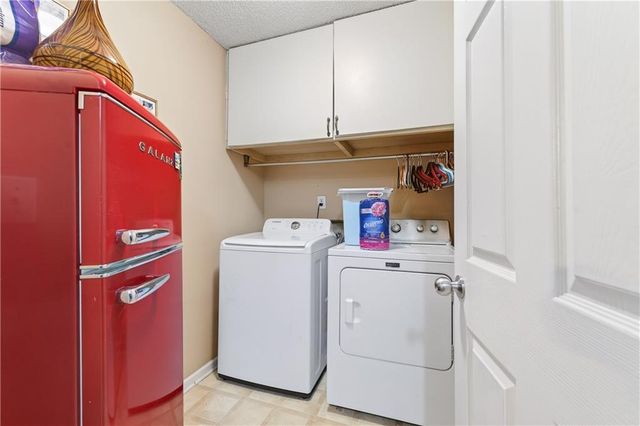 914 Wenham Lane, Lawrenceville, GA 30044