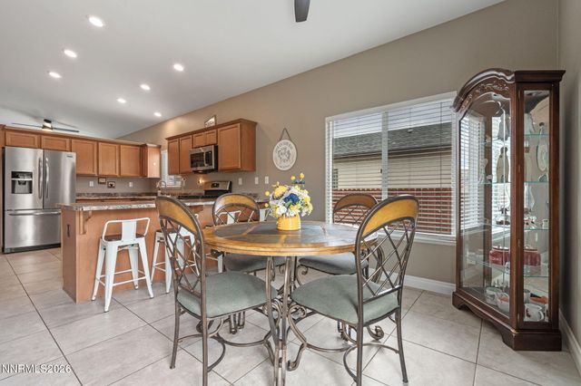 18194 Kodiak Bear Court, Reno, NV 89508