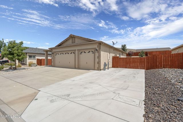 18194 Kodiak Bear Court, Reno, NV 89508
