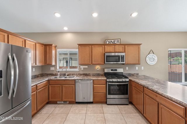 18194 Kodiak Bear Court, Reno, NV 89508