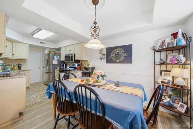 4608 E 93rd Court 19D, Tulsa, OK 74137