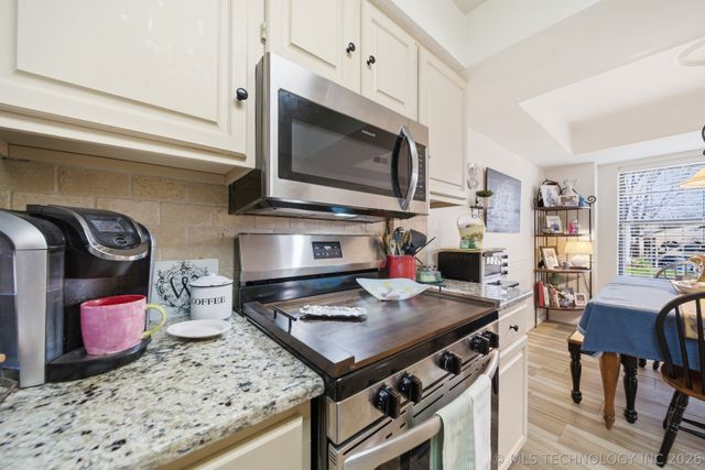 4608 E 93rd Court 19D, Tulsa, OK 74137