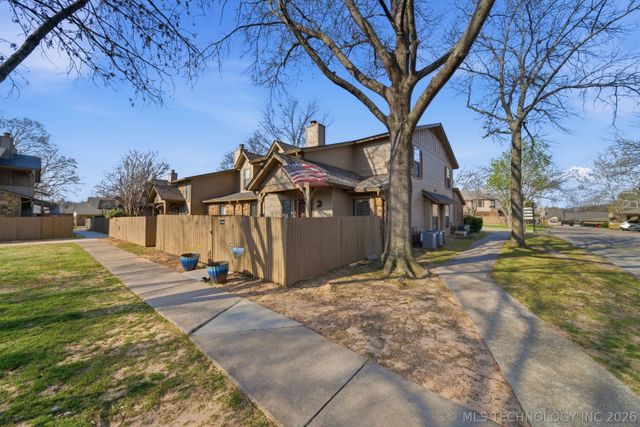 4608 E 93rd Court 19D, Tulsa, OK 74137