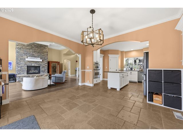 475 SALTY Way, Eugene, OR 97404