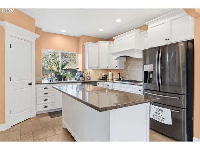 475 SALTY Way, Eugene, OR 97404