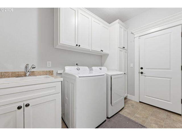 475 SALTY Way, Eugene, OR 97404