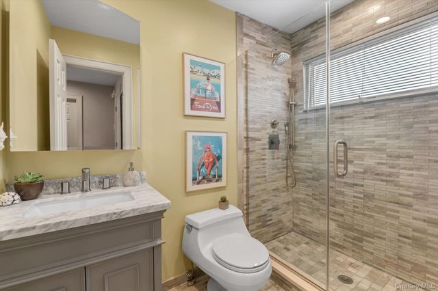 625 W Walnut Street, Long Beach, NY 11561
