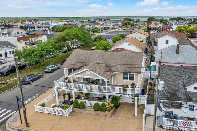 625 W Walnut Street, Long Beach, NY 11561